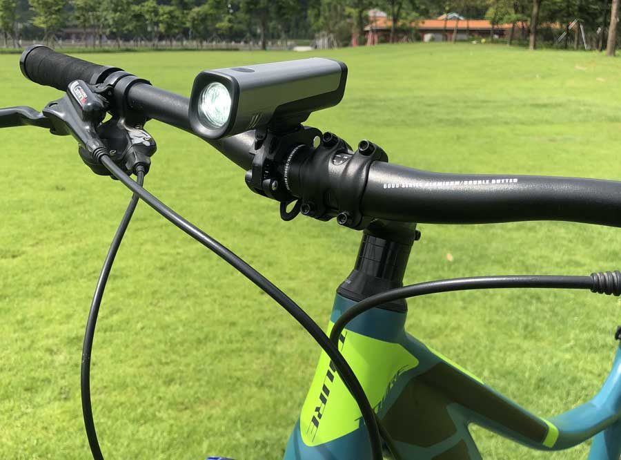 LF-08自行车灯LED USB可充电自行车前灯 赛特莱特
