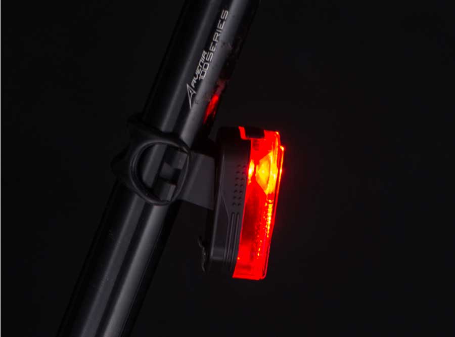LR-05赛特莱特USB可充电自行车尾灯